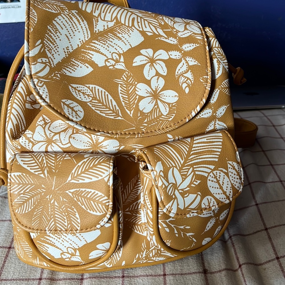 Tropical style back pack